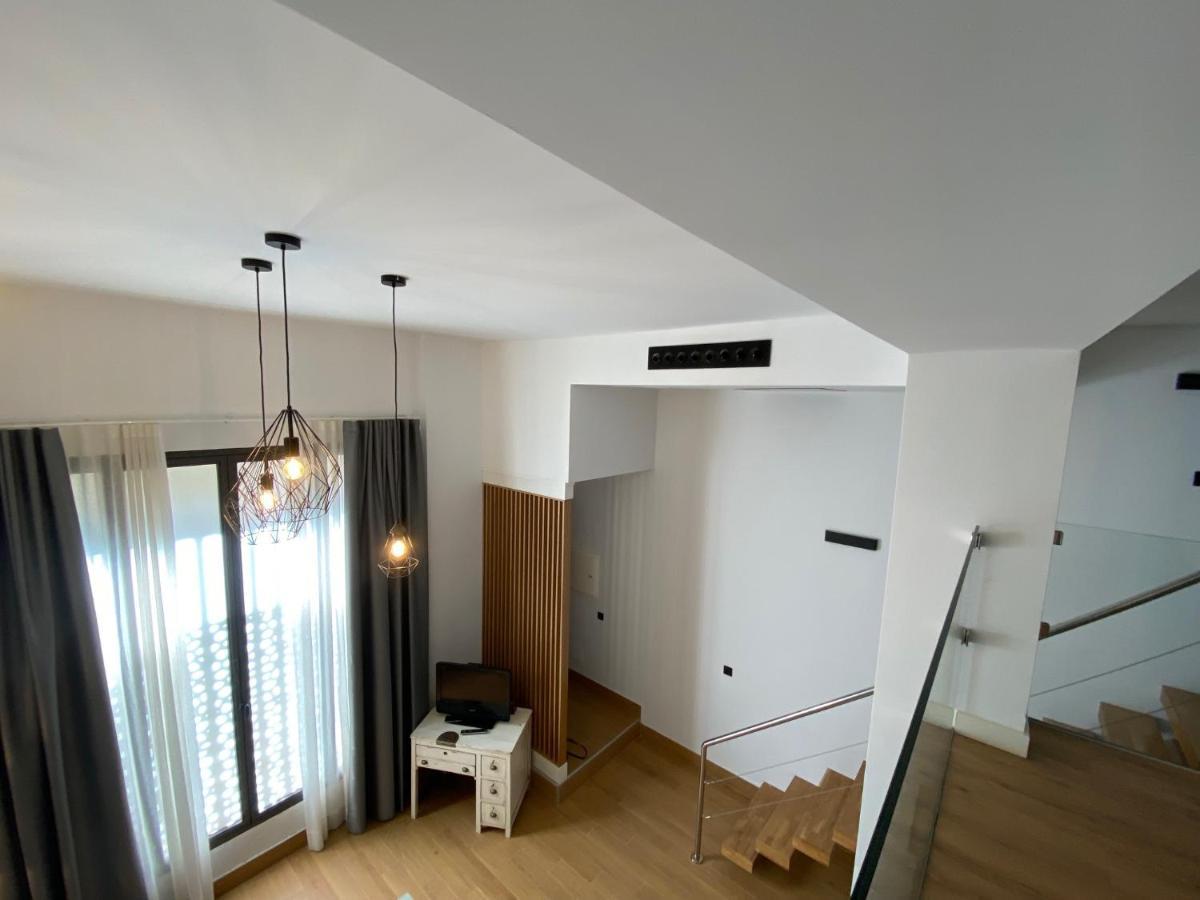 Ferienwohnung Loft Laura Nervion Sevilla Exterior foto